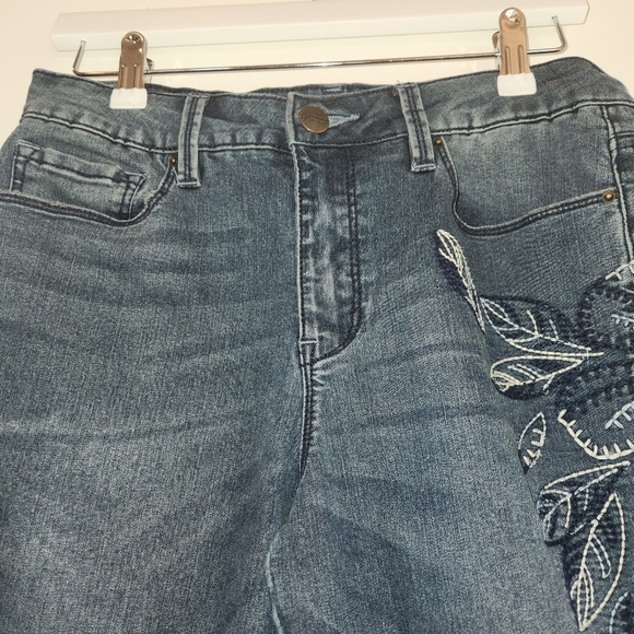 Nanette Lepore Embroidered Blue Jeans Size 8 High Rise Gramercy Skinny Distress - Picture 5 of 15
